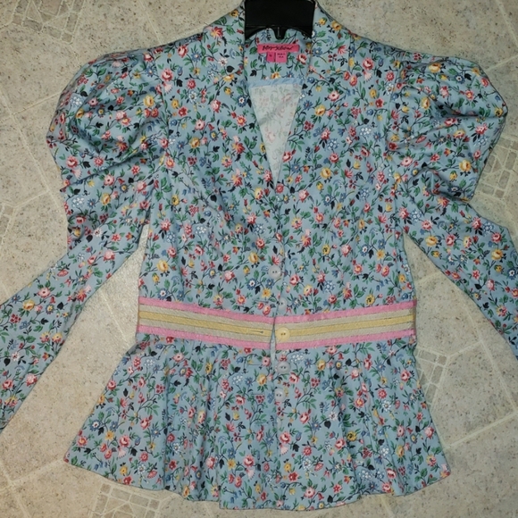 BETSEY JOHNSON LIMITED EDITION RUNWAY puffed shoulder jacket - Picture 3 of 8